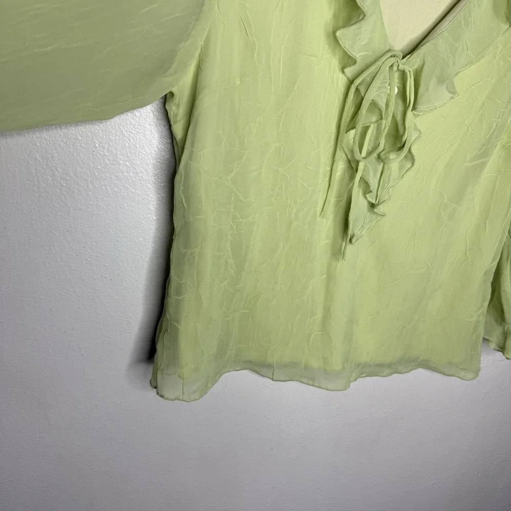 Y2K Dressbarn Light Green Ruffle V-neck Fairycore Top Women's Medium‎ Blouse